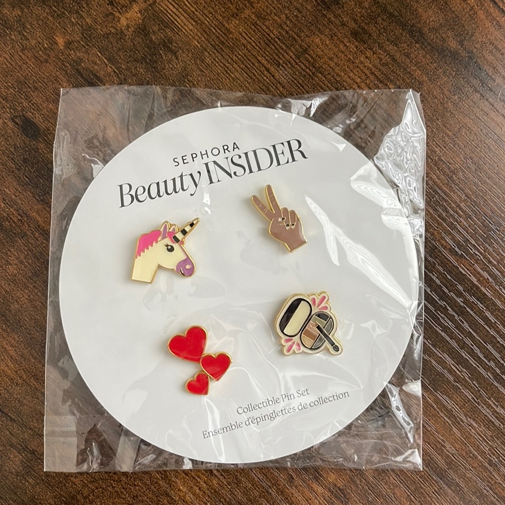 Bursts Insider Collectible Pin Set